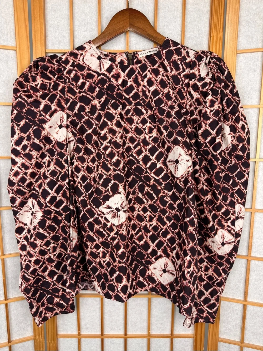 Ulla Johnson Imani Shibori Tie Dye Puff Sleeve Cotton Blouse Burgundy - Size 6
